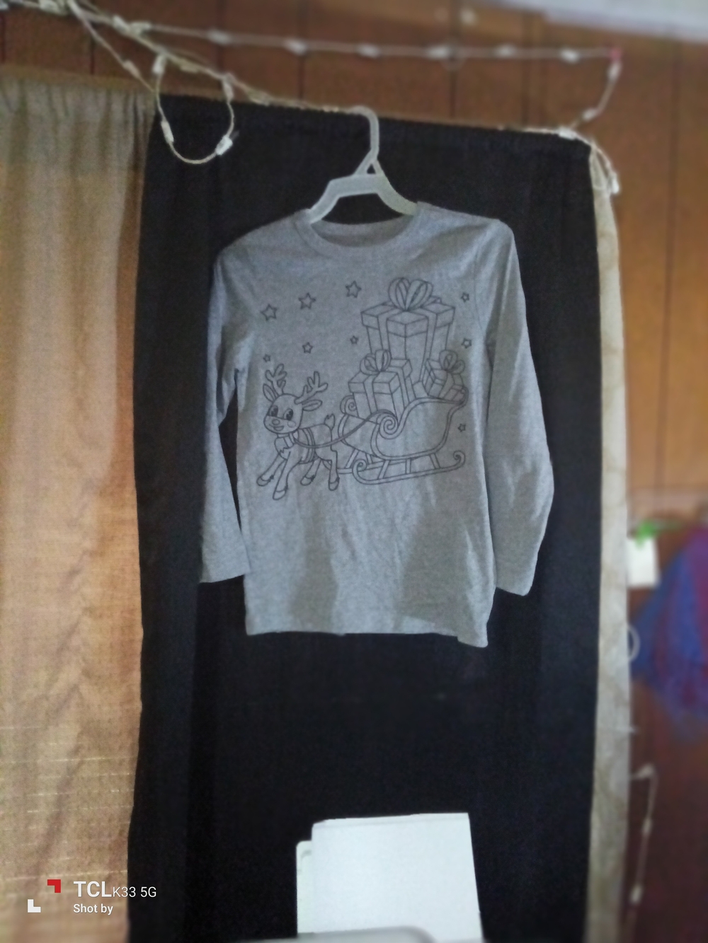 wonder nation Gray Long-Sleeve Reindeer & Sleigh Tee